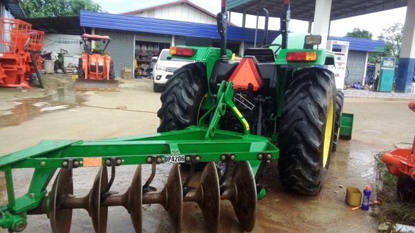 ขายด่วนครับ 5310 จอนเดียร์ 55 แรงมา ครับ