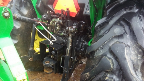 ขายด่วนครับ 5310 จอนเดียร์ 55 แรงมา ครับ