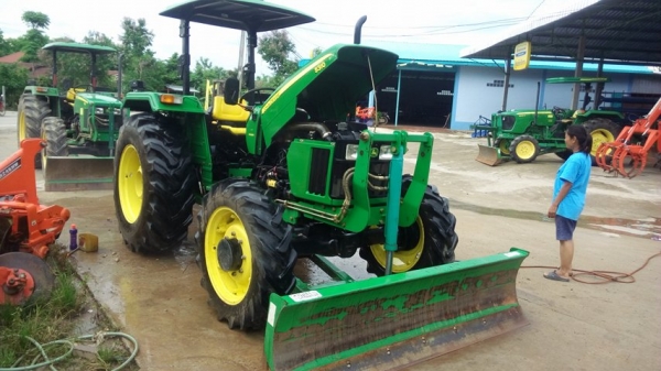 ขายด่วนครับ 5310 จอนเดียร์ 55 แรงมา ครับ