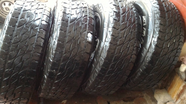 ล้อเล็บเหยี่ยวแท้ ขอบ 16 พร้อมยาง บริสโตน AT