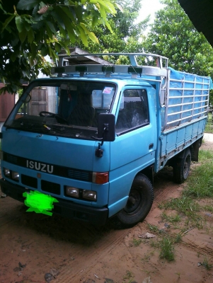 ขาย4ล้อหลาง. เครื่อง 120. แรงม้า ทะเบียนพร้อมโอน