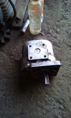 ขายแท่นเจาะบาดาลไฮดรอลิค ก้านเจาะ60เมตร