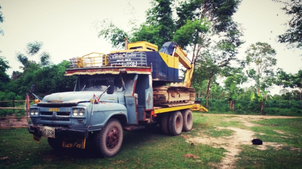 KOMATSU 100-2 บูมอาร์มพิเศษเก่านอก*500,000 ต่อรอง ขายเอง