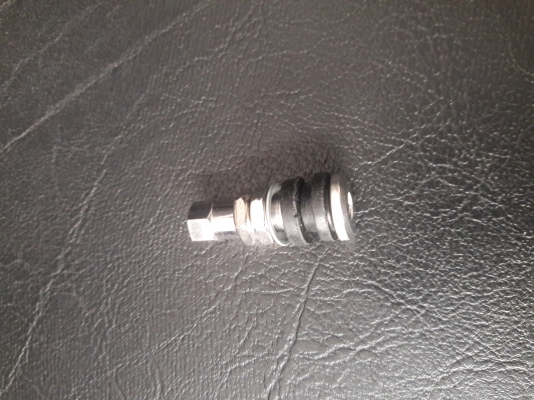 จุ๊บเลส ยางรถยนต์