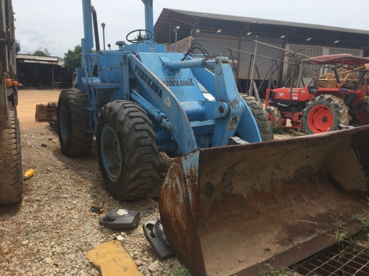 รถตักล้อยางเลี้ยวเอว..FL120A  FURUKAWA รถประมูลจากทางราชการ...มี2คัน