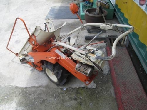 NEW รถเกี่ยวข้าวเดินตาม KUBOTA HE30A รหัสสินค้า : 80904321 www.nihonmono.com NEW รถเกี่ยวข้าวเดินตาม KUBOTA HE30A รหัสสินค้า : 80904321 www.nihonmono.com