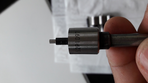 ขายหัวฉีด8รู  097