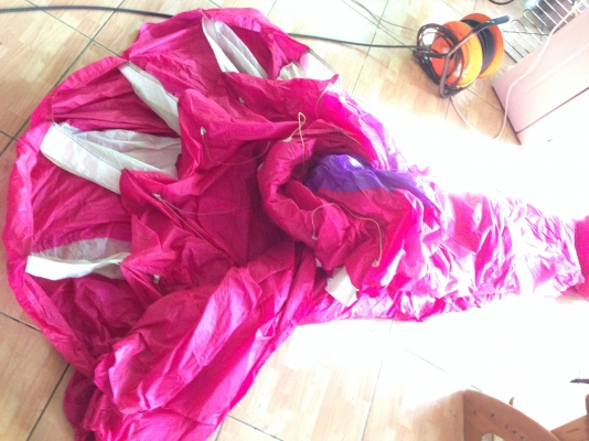 Paragriding หรือ เรียกว่า ร่มล่อน Paragriding หรือ เรียกว่า ร่มล่อน