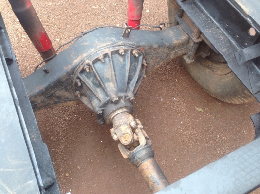 ขายครับเฟืองIsuzu 115 พร้อมล้อยางกระแถมชุดแหนบตามรูปภาพครับรับประกันชินงานครับ