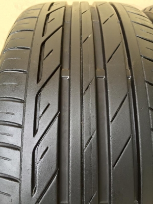 ขายยาง BRIDGESTONE TURANZA T001 225-45-17 ปี13 ดอกหนา ไม่มีปะ ไม่กินข้าง คู่ละ 2,800 บาท