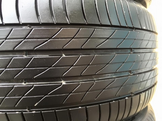 ขายยาง MICHELIN PRIMACY 3ST 225-50-17 ปี13 ดอกหนา ไม่มีปะ ชุดละ 5,500 บาท