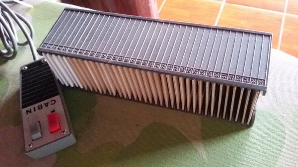 ขายเครื่องฉายสไลด์ จากตู้ยุโรป 2 เครื่อง