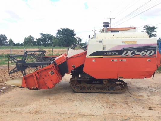 ขายด่วนคับ DC 60 พลัสรถปี 53 สวยมากพร้อมใช้งานเลย รถ 1613 ชั่วโมง ราคา 295000  สนใจ 084-5486359 สุชาติ