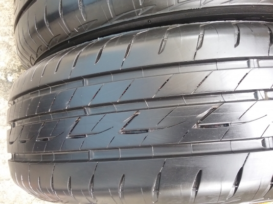 ยางBRIDGESTONE รุ่น Ecopia EP200 .205 65R15 ปี2015 สภาพสวยมากๆ ดอกเยอะมากๆ90\%คุ้มจริงๆไม่ใช้นาน