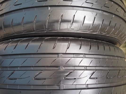 ยางBRIDGESTONE รุ่น Ecopia EP200 .205 65R15 ปี2015 สภาพสวยมากๆ ดอกเยอะมากๆ90\%คุ้มจริงๆไม่ใช้นาน