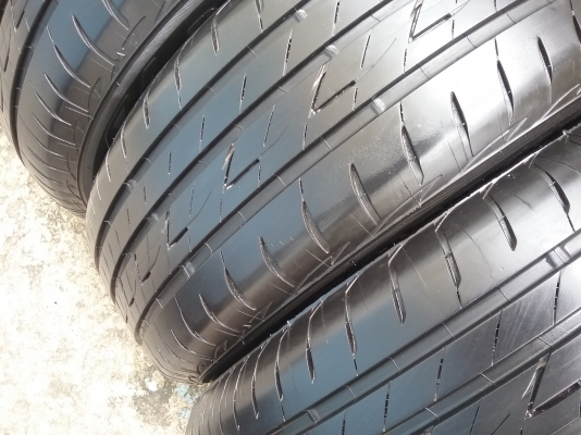 ยางBRIDGESTONE รุ่น Ecopia EP200 .205 65R15 ปี2015 สภาพสวยมากๆ ดอกเยอะมากๆ90\%คุ้มจริงๆไม่ใช้นาน