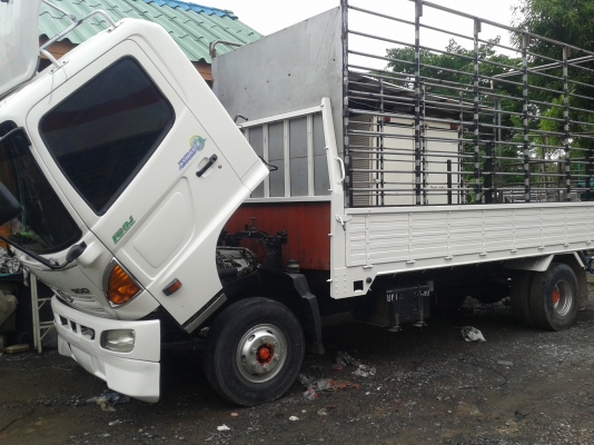 ขายหกล้อ HINO เม็กก้า 150 แรง ปี 50 อินเตอร์ แอร์ เทอร์โบพวงมาลัยพาเวอร์เบรคทิพฟี่