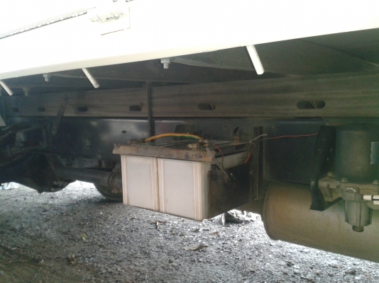 ขายหกล้อ HINO เม็กก้า 150 แรง ปี 50 อินเตอร์ แอร์ เทอร์โบพวงมาลัยพาเวอร์เบรคทิพฟี่