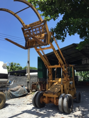 ขายครับรถคีบไม้_ตัก_ยก_เท_หนีบ แขนตักสูง_ยาว KOMATSU SD25-3 จากญี่ปุ่น