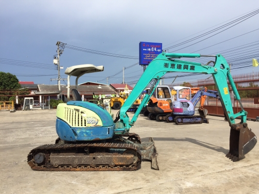 รถขุด Yanmar VIO40 Global มือสอง นำเข้าจากญี่ปุ่น สภาพพร้อมใช้งาน