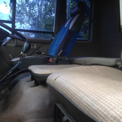 ขายรถดั้ม2เพลา FN527 TF3602 เครื่อง220เทอร์โบ พ.เพาเวอร์ เบรกจิฟฟี่ ภายในสวย เกียร์โลฮาย10สปีด เบรกใหญ่ เอกสารถูกต้อง เล่มทะเบียนพร้อมโอน ราคา880,000 สนใจโทร 090-8588220คุณนะ 093-3258446คุณบิว หรือเข้าดูสินค้าอื่นๆได้ที่ www.narong2truck.com หรือ www.truc