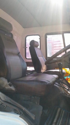 ขายรถดั้ม2เพลา FN527 TF5425 เครื่อง220เทอร์โบ พ.เพาเวอร์ เบรกจิฟฟี่ ภายในสวย เกียร์โลฮาย10สปีด เบรกใหญ่ เอกสารถูกต้อง เล่มทะเบียนพร้อมโอน ราคา890,000 สนใจโทร 090-8588220คุณนะ 093-3258446คุณบิว หรือเข้าดูสินค้าอื่นๆได้ที่ www.narong2truck.com หรือ www.truc