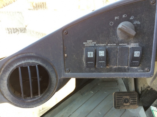 รถตัก CAT 928G ปี 2005ใช้งาน 4494 ชม. นำเข้าจากญี่ปุ่น รถถึงไทยแล้ว ขายไม่แพงครับ