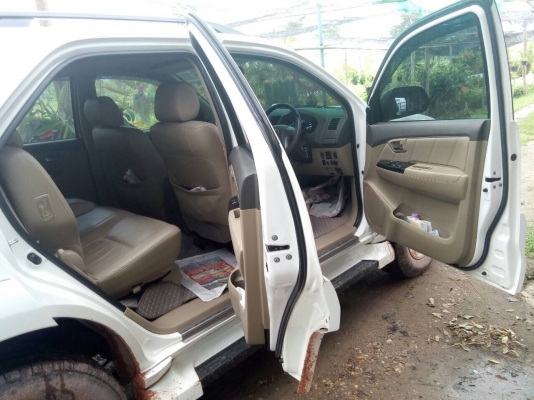 Toyota Fortuner 2.7V ปี55 เกียรออโต้ แก้สหัวฉีด รถสวยเดิมบาง