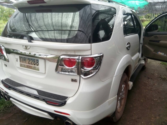 Toyota Fortuner 2.7V ปี55 เกียรออโต้ แก้สหัวฉีด รถสวยเดิมบาง