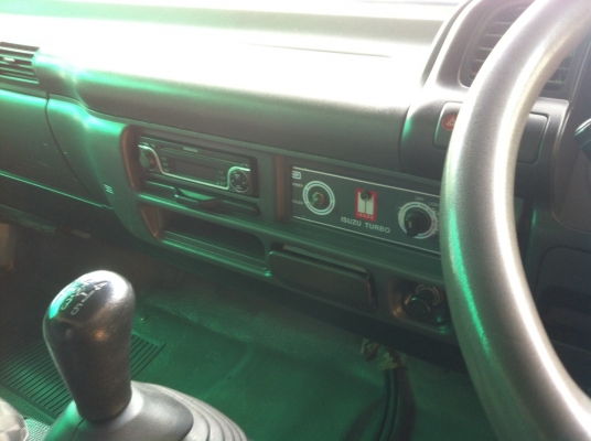 ฝากขาย6ล้อดั้ม ISUZU NPR-130 Turbo ปี 2551