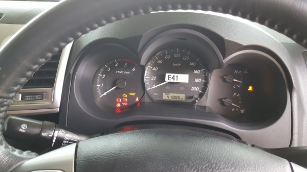 ขายตัด วีโก้ โฟวิล ปี58 พร้อมลุยครับ ขายเอาแต่ทุนครับ