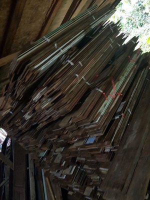 ไม้ฝาบ้านเก่า