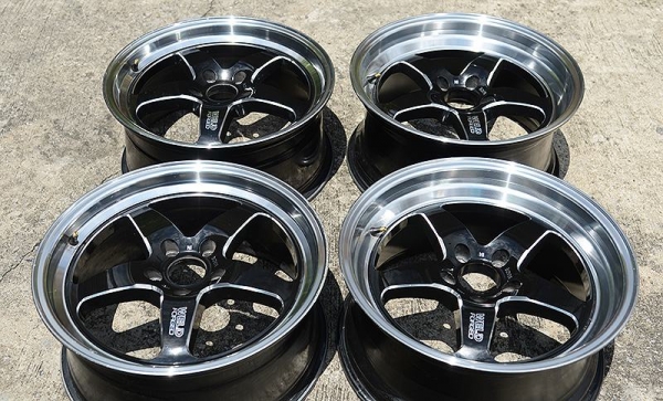 ล้อ Weld 18 ยกชุด 12,800.-