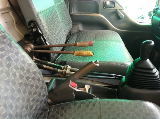 ฝากขาย6ล้อดั้ม Isuzu NPR-130 Turbo ปี 2551