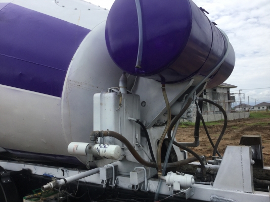 ขายรถโม้ปูน 10 ล้อ 6 คิว