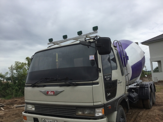 ขายรถโม่ปูน 10 ล้อ 6 คิว