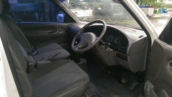 รถตู้ KIA Pergio