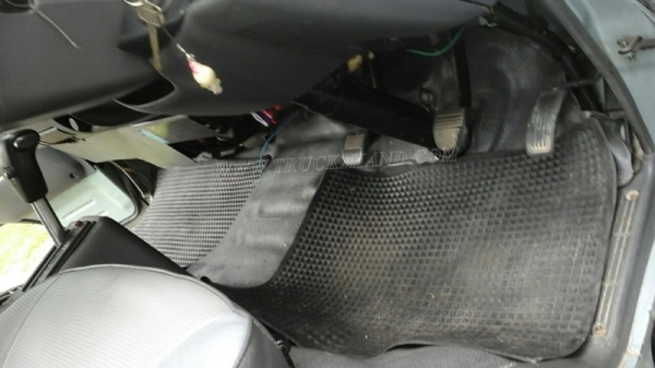 รถตู้รับส่งนักเรียน เครื่อง1Jz2500cc เกียร์ออโต้ ล้อแม้กขอบ15ยางพร้อมใช้ พวงมาลัยพาวเวอร์ แอร์หน้า-หลัง ช่วงล่างดี รถตู้รับส่งนักเรียน เครื่อง1Jz2500cc เกียร์ออโต้ ล้อแม้กขอบ15ยางพร้อมใช้ พวงมาลัยพาวเวอร์ แอร์หน้า-หลัง ช่วงล่างดี