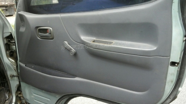 รถตู้รับส่งนักเรียน เครื่อง1Jz2500cc เกียร์ออโต้ ล้อแม้กขอบ15ยางพร้อมใช้ พวงมาลัยพาวเวอร์ แอร์หน้า-หลัง ช่วงล่างดี รถตู้รับส่งนักเรียน เครื่อง1Jz2500cc เกียร์ออโต้ ล้อแม้กขอบ15ยางพร้อมใช้ พวงมาลัยพาวเวอร์ แอร์หน้า-หลัง ช่วงล่างดี