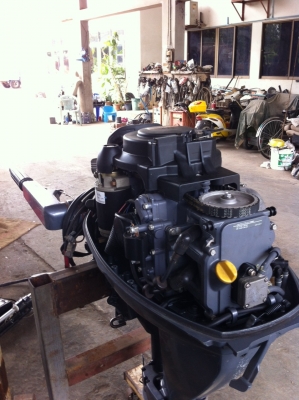 เครื่องเรือ9.9 แรง สี่จังหวะ 38000 เครื่องเรือ9.9 แรง สี่จังหวะ 38000