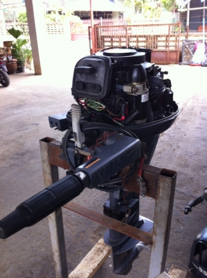 เครื่องเรือ9.9 แรง สี่จังหวะ 38000 เครื่องเรือ9.9 แรง สี่จังหวะ 38000