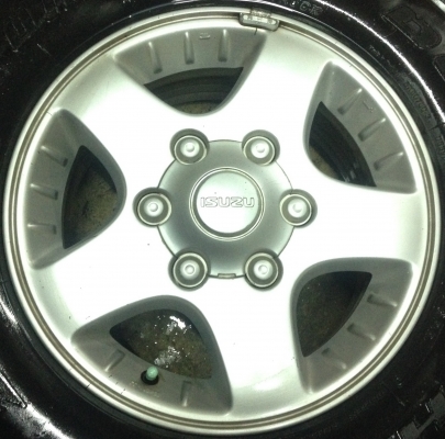 แม็ก ISUZU พร้อมยาง Bridgestone Dueler 225-70-15