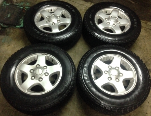 แม็ก ISUZU พร้อมยาง Bridgestone Dueler 225-70-15