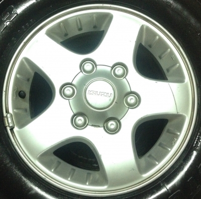 แม็ก ISUZU พร้อมยาง Bridgestone Dueler 225-70-15