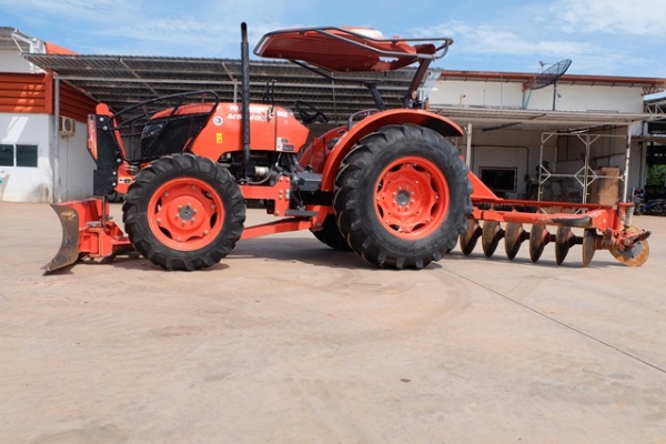 ขายรถไถรุ่น M6040 ดาวน์ 80,000 บาท พร้อมใบมีด ผานพรวน มีเอกสารพร้อมโอน รถสวยพร้อมใช้งาน