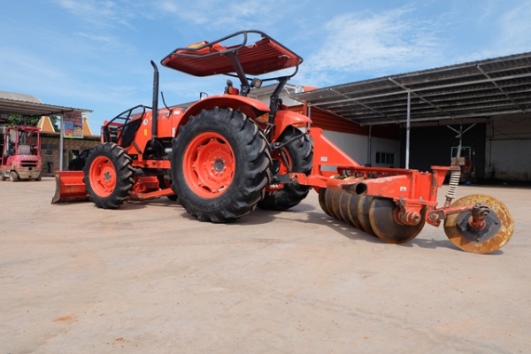 ขายรถไถรุ่น M6040 ดาวน์ 80,000 บาท พร้อมใบมีด ผานพรวน มีเอกสารพร้อมโอน รถสวยพร้อมใช้งาน ขายรถไถรุ่น M6040 ดาวน์ 80,000 บาท พร้อมใบมีด ผานพรวน มีเอกสารพร้อมโอน รถสวยพร้อมใช้งาน