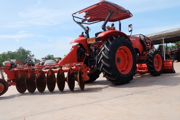 ขายรถไถรุ่น M6040 ดาวน์ 80,000 บาท พร้อมใบมีด ผานพรวน มีเอกสารพร้อมโอน รถสวยพร้อมใช้งาน ขายรถไถรุ่น M6040 ดาวน์ 80,000 บาท พร้อมใบมีด ผานพรวน มีเอกสารพร้อมโอน รถสวยพร้อมใช้งาน