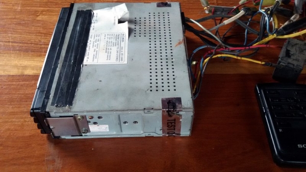 วิทยุติดรถยนต์ ตัวท๊อบในอดีต SONY U880 พร้อมรีโมท วิทยุติดรถยนต์ ตัวท๊อบในอดีต SONY U880 พร้อมรีโมท