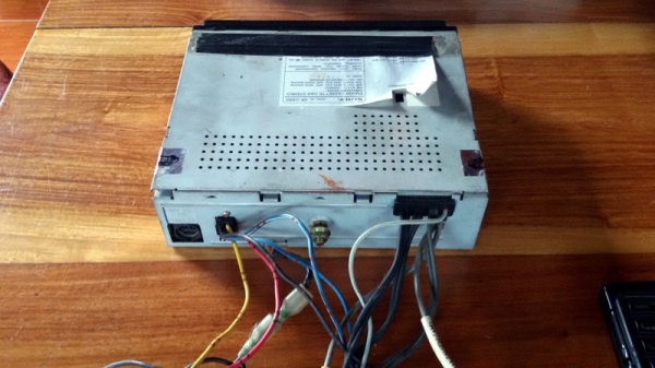 วิทยุติดรถยนต์ ตัวท๊อบในอดีต SONY U880 พร้อมรีโมท วิทยุติดรถยนต์ ตัวท๊อบในอดีต SONY U880 พร้อมรีโมท