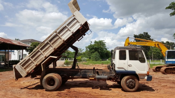 ขาย 6 ล้อดั้ม ยาง 900 FUSO ปี 46 EURO 1 กระบะดั้มยาว 4.80 เมตร เครื่อง 6D17 195 แรงม้า คัสซีสวยตลอดเส้น เบรคทิฟฟี่ พาวเวอร์ แอร์เย็น ทะเบียนพร้อมโอน